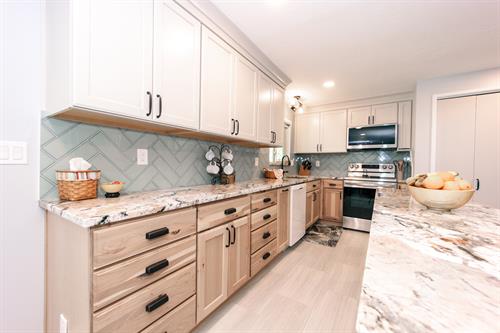 Kitchen Remodel 2-Tone Cabinetry with Hickory Kitchen Remodel 2-Tone Cabinetry with Hickory