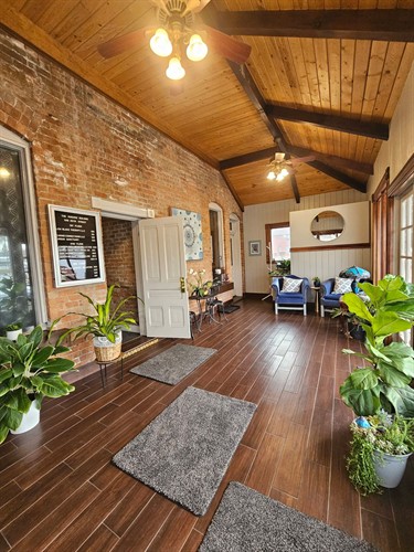 Gallery Image 1000007939.jpg