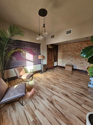 Gallery Image 1000007941.jpg