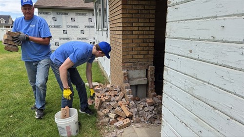 Gallery Image Matt_Luke_bricks.jpg