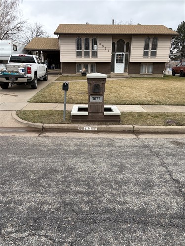 Mailbox with flower planter