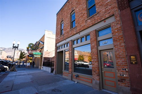 221 25th Street | Office Exterior