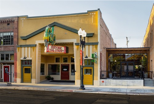 225 25th Street | Restauant Exterior