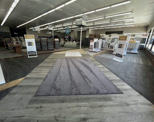 Giant Carpet One Showroom