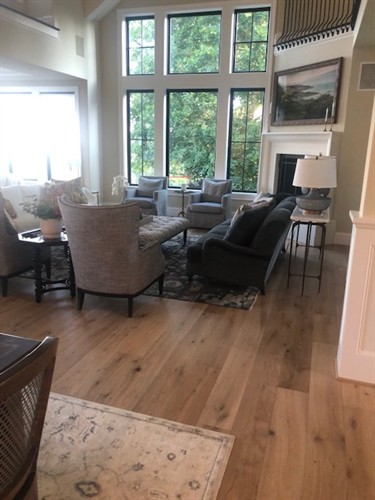 New Hardwood Flooring in a Livingroom 