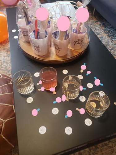 Bachelorette: Guest party kits