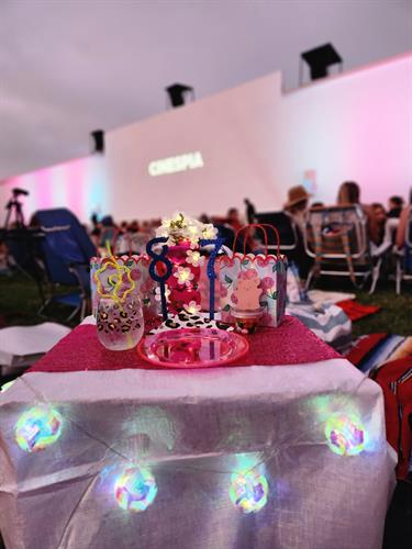 Party Kit: Romy & Michele's High School Reunion at Cinespia