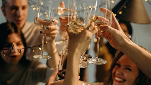 Gallery Image 2seewhales-holiday-event-img2.jpg