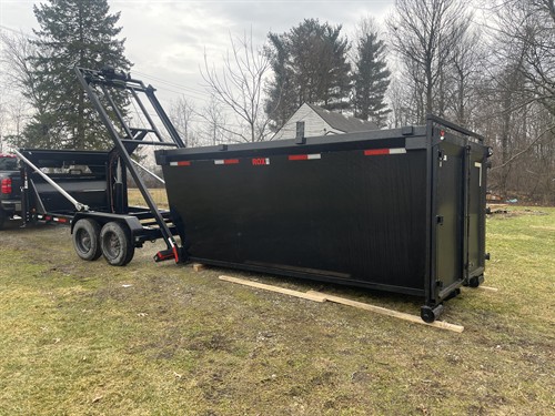 Gallery Image residential-roll-off-bin-sunbury-oh-43074.jpg.jpeg