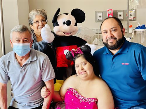 Veronica's "Heaven's Way" request was a Mickey Mouse birthday party.   Her family was with her at this celebration in her hospital room. 