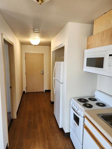 2-Bedroom (c5 floorplan) Kitchen/Hall