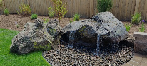 Pondless boulder water feature