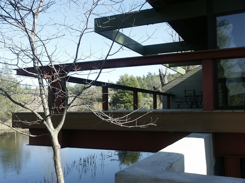 Steel framed cantilever deck