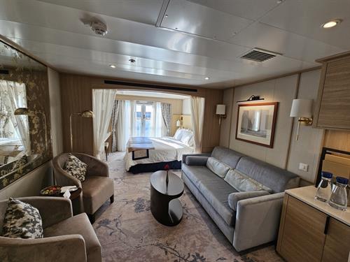 Yacht Cruising - All Suites, Balcony room