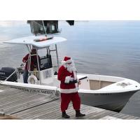 Santa Arrives by Boat - Manchester