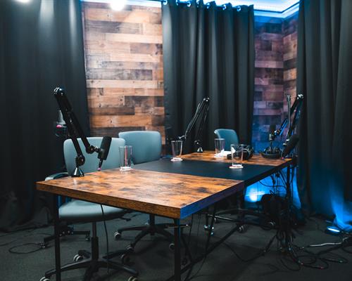 This Podcast studio, located in Gloucester, can handle multiple guests, both in-person and virually.