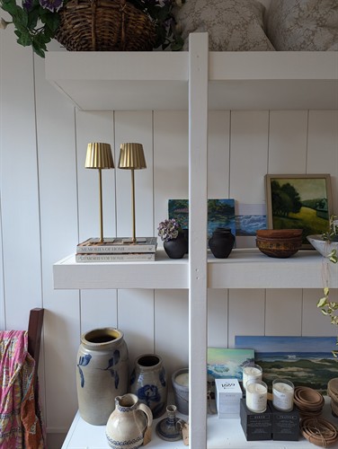 Access to trades & artists for custom & bespoke pieces 