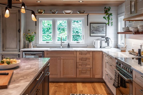 Gallery Image _33A9002.jpg