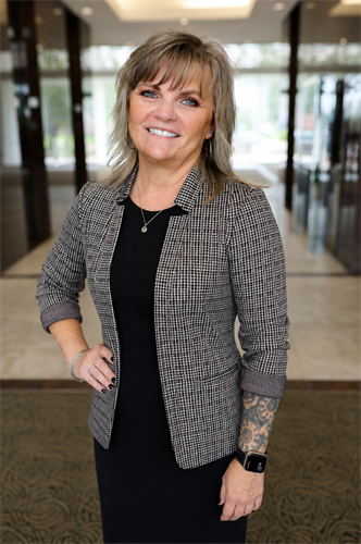 Tammy Bage, Escrow Officer with pver 20 years of real estate experience.