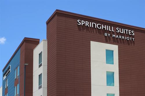 Gallery Image houst-springHill-suites-8126-hor-clsc.jpg