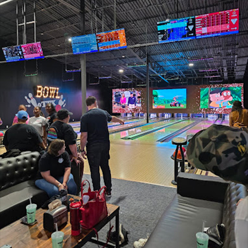 Gallery Image bowling-lanes.jpg