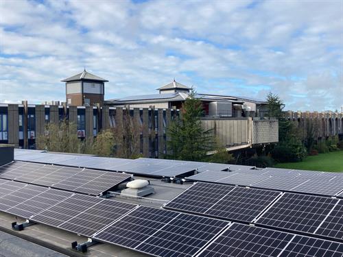 2,000 solar panels top campus buildings