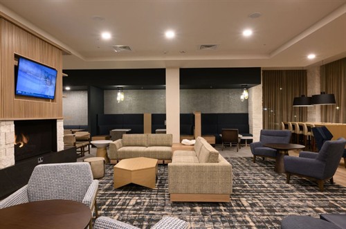 Gallery Image Lobby_3.JPG