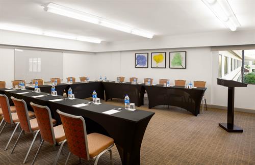 Edgewood Meeting Room U-Shape Edgewood Meeting Room U-Shape