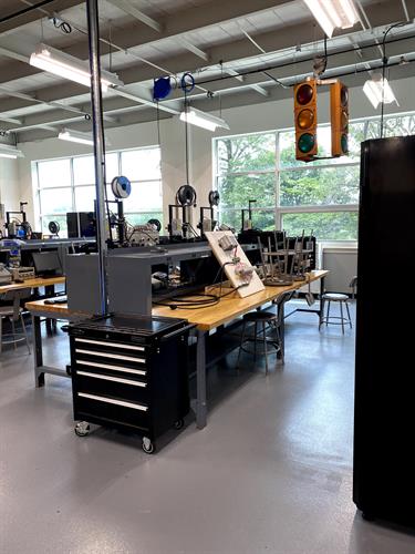 Advanced Manufacturing Technology lab inside Woolworth Hall Advanced Manufacturing Technology lab inside Woolworth Hall
