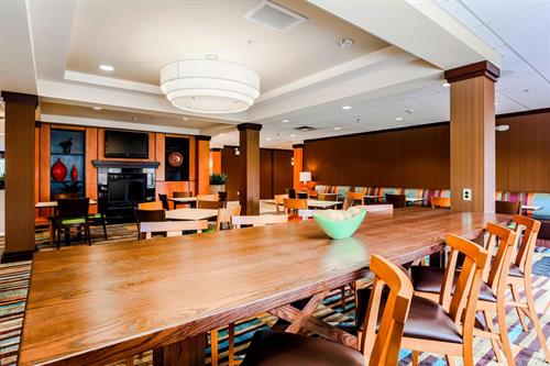 Breakfast Area Breakfast Area