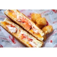 Cousins Maine Lobster in Waseca-Bomgaars