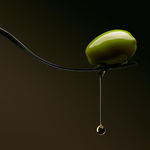 Gallery Image olive-oil-dripping-from-fork.jpg