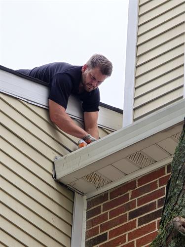 Gutter Cleaning and Repair