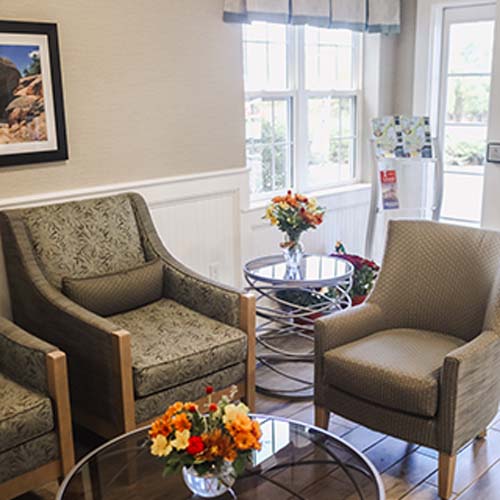 Gallery Image LobbySeating.jpg