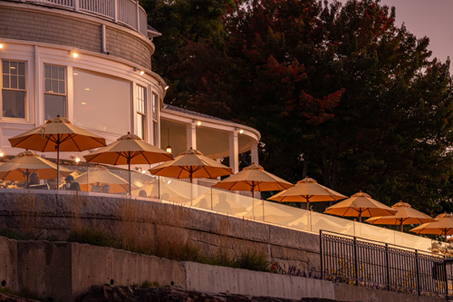 Gallery Image Botwin-Bar_Harbor_Inn-43.jpg