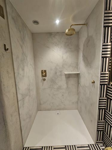 Marble shower in 3 slabs