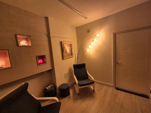 Reading lights for Dry Salt Therapy