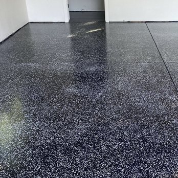 New epoxy garage floor