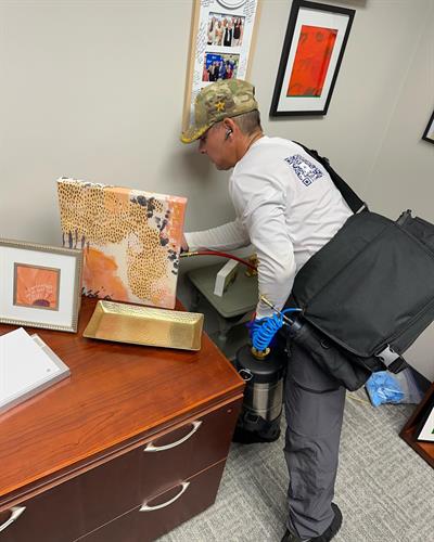 Gallery Image chamber_spray_2.jpg