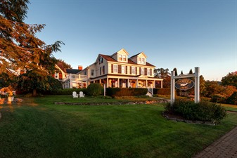 Spouter Inn Bed and Breakfast