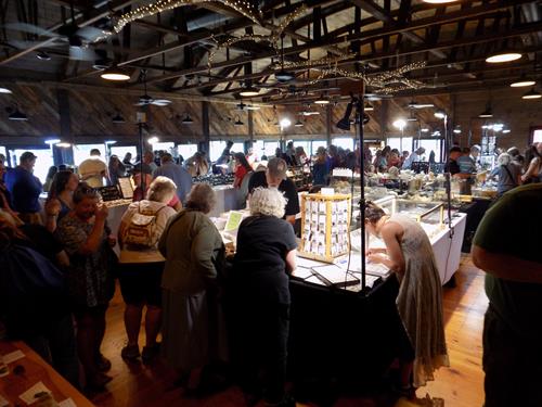 Gallery Image club_pic_4.jpg