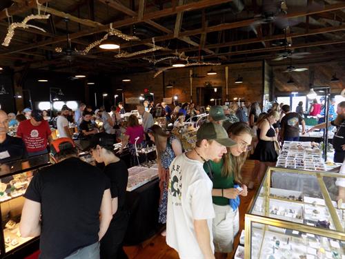 Gallery Image club_pic_5.jpg