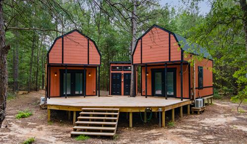 Gallery Image AirBNBi-1.jpg