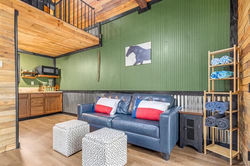 Gallery Image AirBNBi-6.jpg