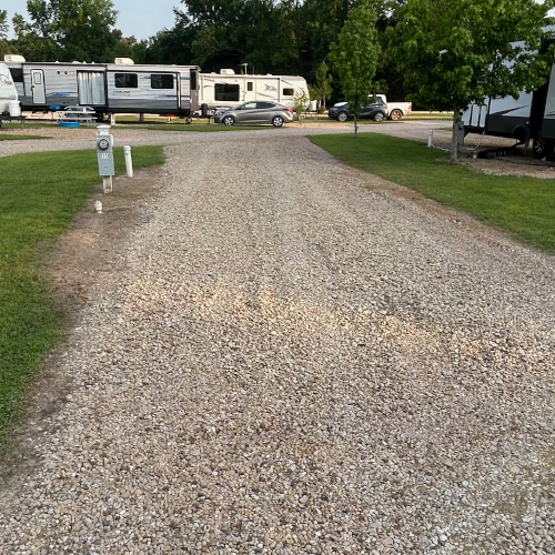 Wide gravel roads and easy pull-through RV sites with 30/50 amp hookups – big rig friendly for hassle-free stays.