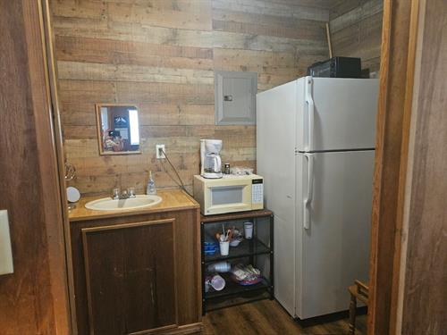 Gallery Image sink_refrigerator_and_microwave.jpg
