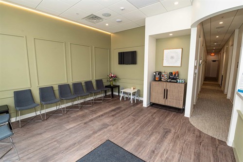 Gallery Image Waiting_Room.jpg