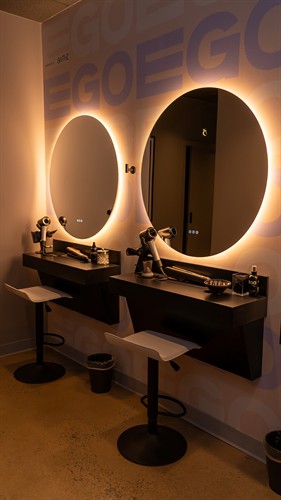 Gallery Image D4_06500_websize.jpg