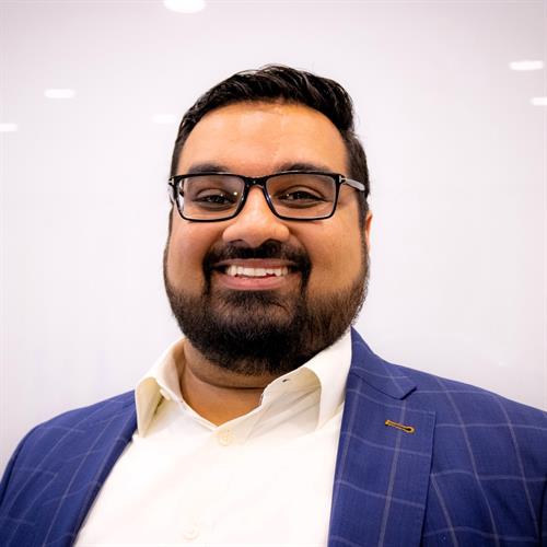 Gallery Image Hasan_Brohi_-_Headshot.jpg