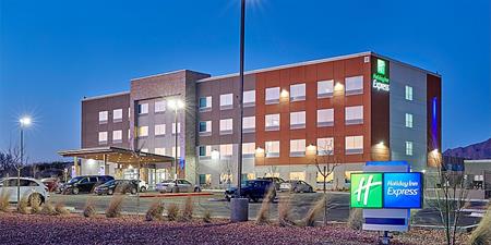 HOLIDAY INN EXPRESS & SUITES SUNLAND PARK AREA